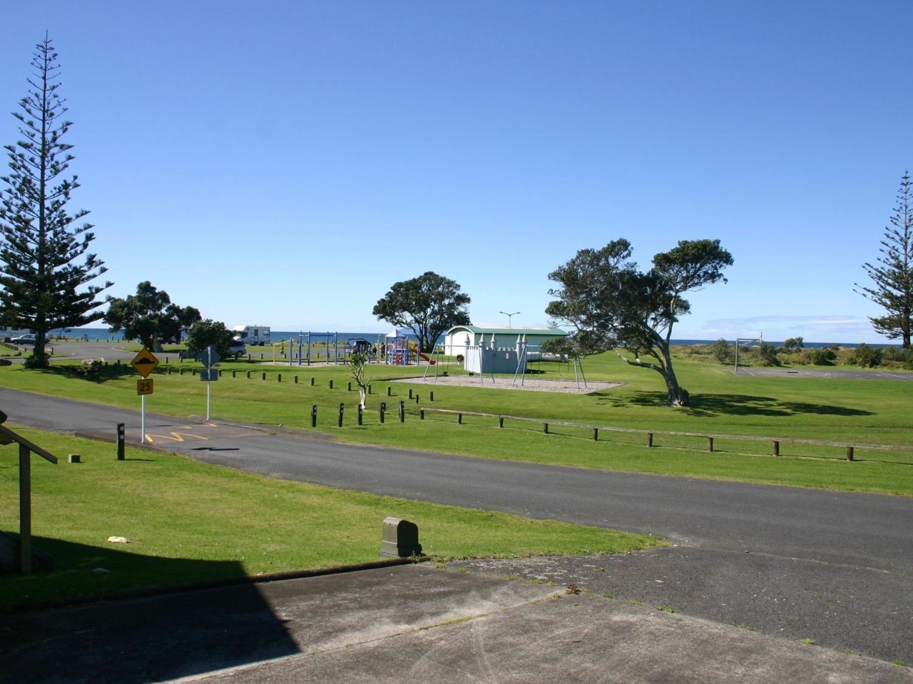 Mollies Place - Waihi Beach Holiday Unit Екстер'єр фото